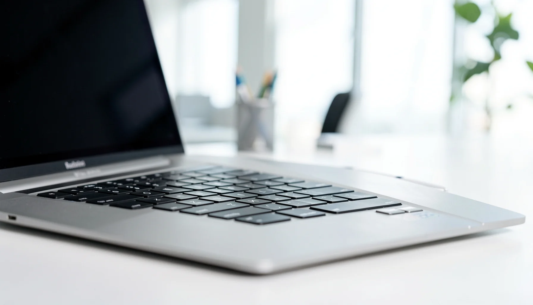 Laptop cũ cho nhân viên văn phòng: Cách chọn và triển khai năm 2026 - Laptop cũ cho nhân viên văn phòng là gì?